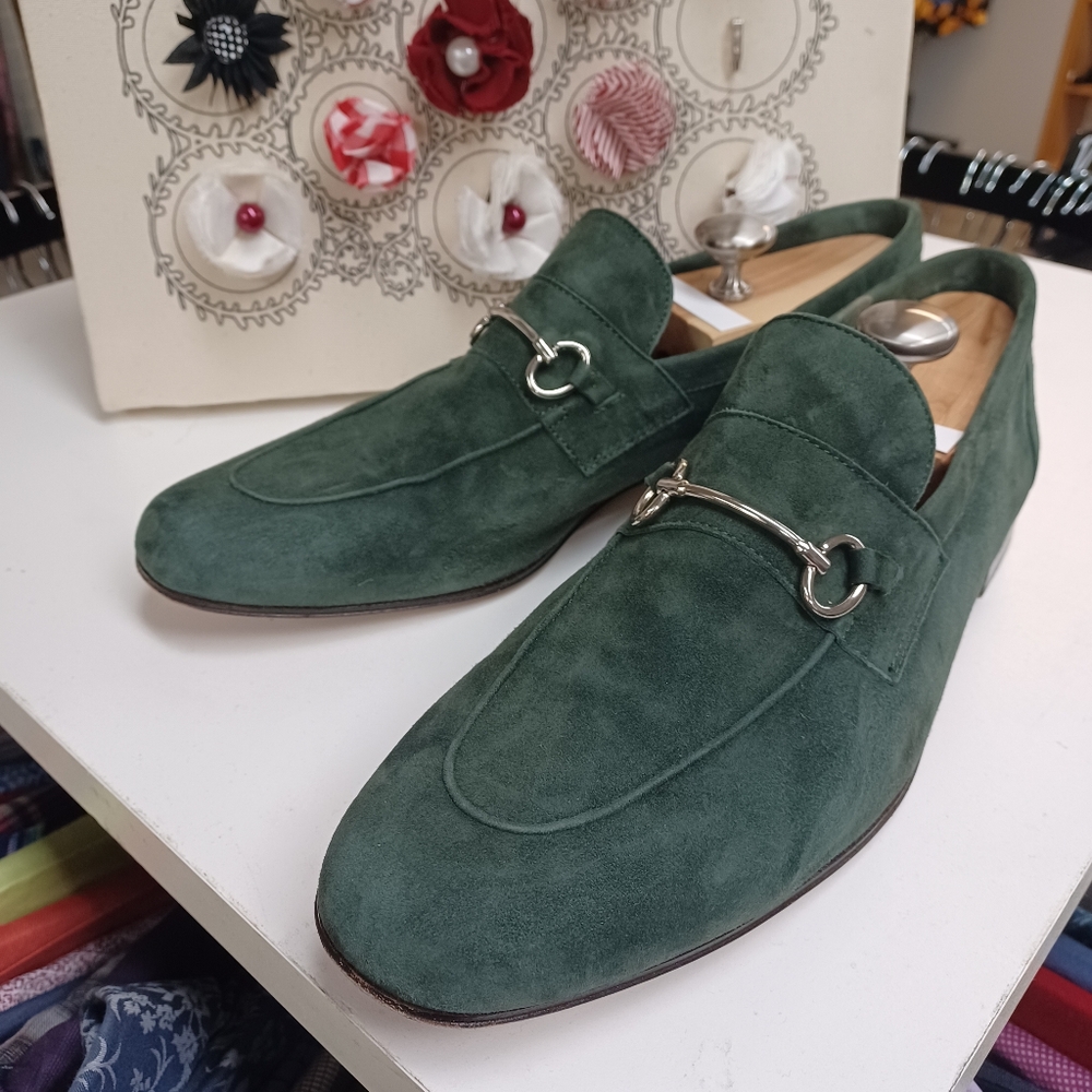 Like New Donald Pliner Loafers